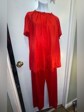 Vanity Fair Red Satin Short Sleeve Pajama Set